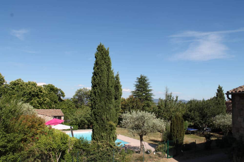 piscine depuis terrasse1